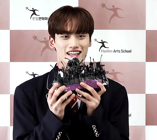 [잡담] 금준현들아 금잔디들아 지금 있니 | 인스티즈