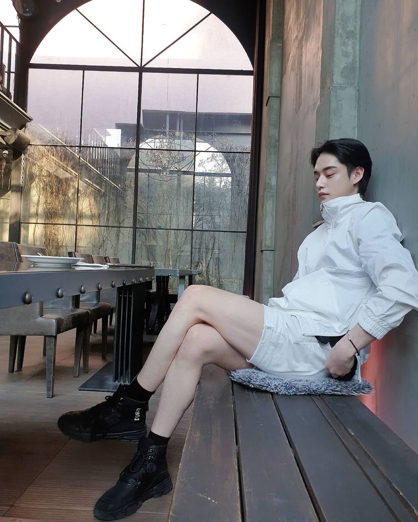 [잡담] 진지하게 나 김지웅 너무 좋아서 | 인스티즈