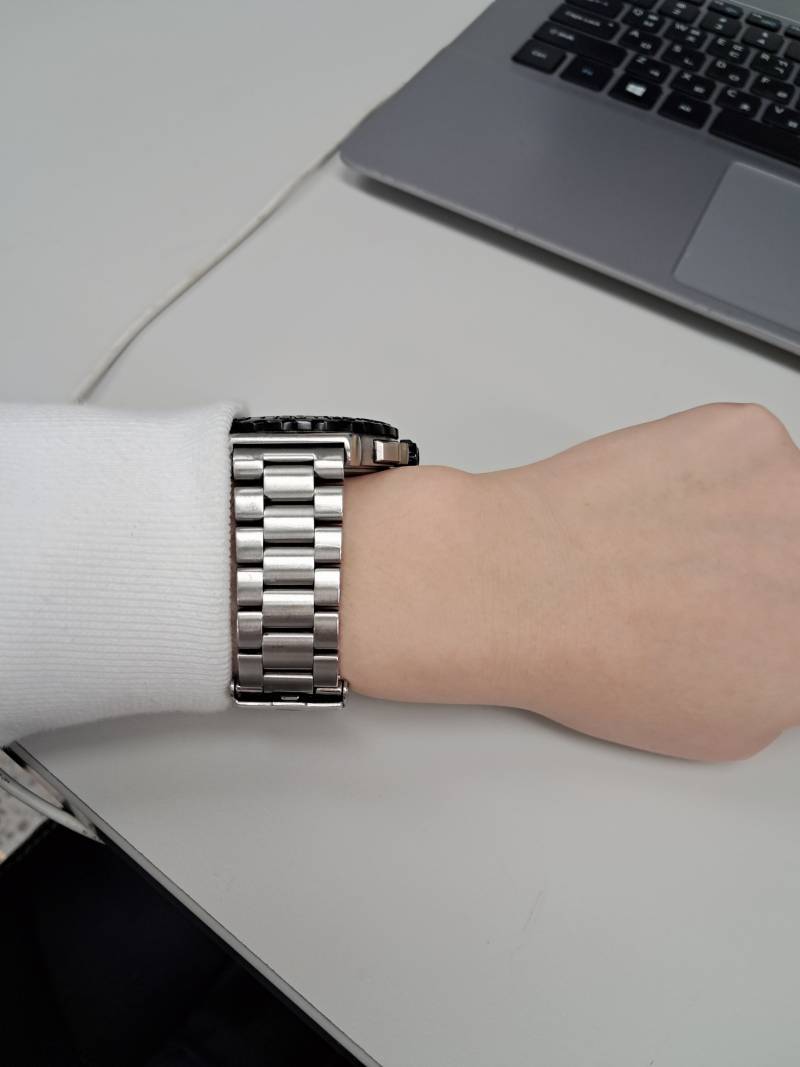 시계 혼자 이렇게 돌아가면 줄여야겠지....? | 인스티즈