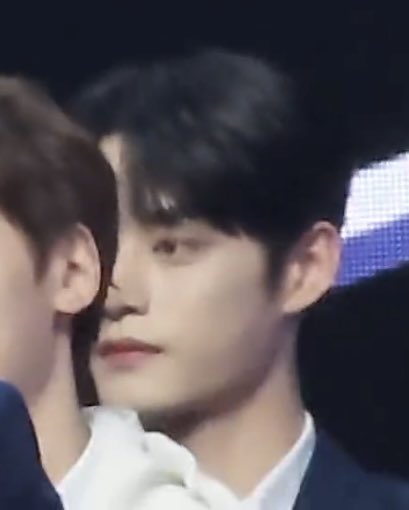 [잡담] 얘들아 나 이남자가 넘 보고싶은데 어떡하냐 | 인스티즈