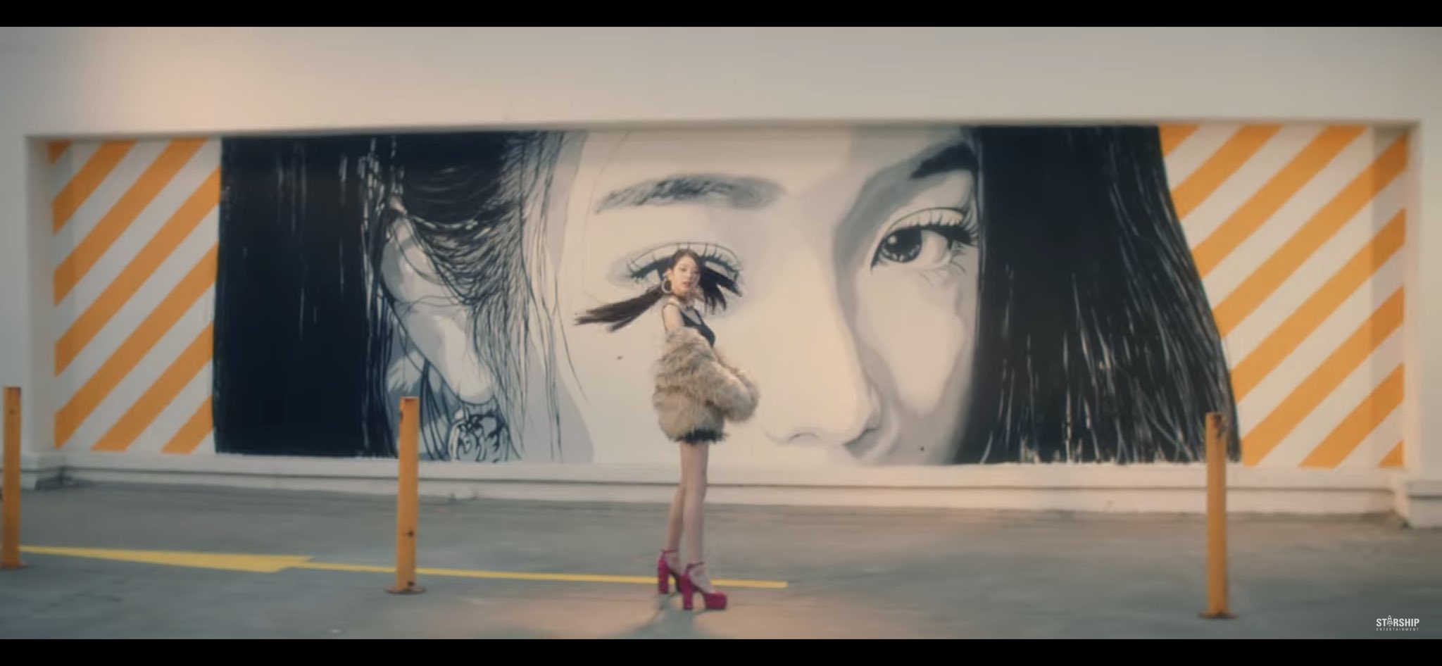 [잡담] 아이브 럽다에서 나왔던 날개 불타는거봐 | 인스티즈