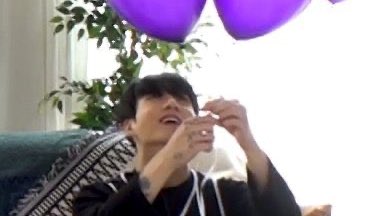 [잡담] 전정국 풍선 하나로 개좋아함 | 인스티즈