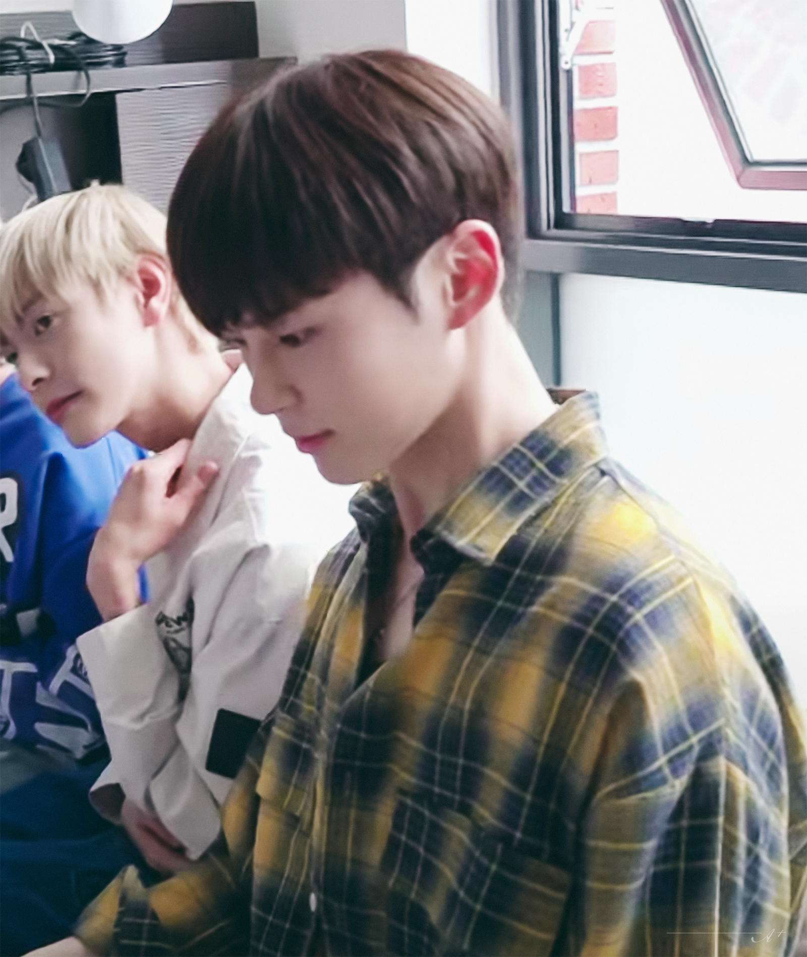 [잡담] 기숙사에서 루미큐브하는 공대오빠 성한빈 | 인스티즈