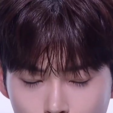 [잡담] 성한빈 실물후기에 예쁘다는 말 있는 이유가 | 인스티즈