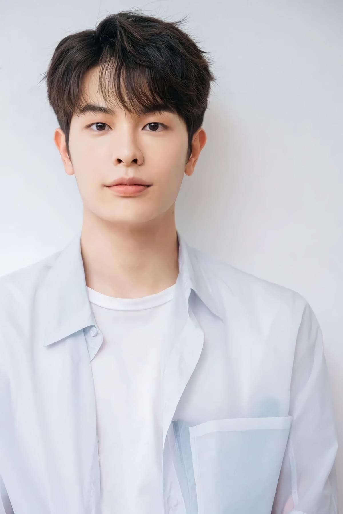 [잡담] 아 정민규 강아지 정민규 닮아서 겁니웃기네 | 인스티즈