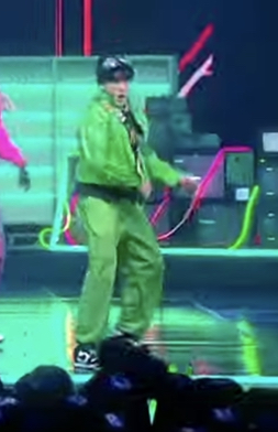 [잡담] 와 근데 스위치 의상 스포 진짜 똑같음 | 인스티즈