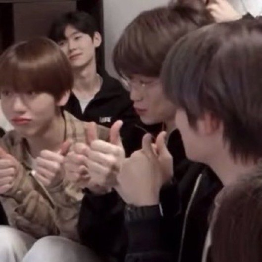 [잡담] 퀸들의 집합에 태래도 포함이었던걸까 | 인스티즈