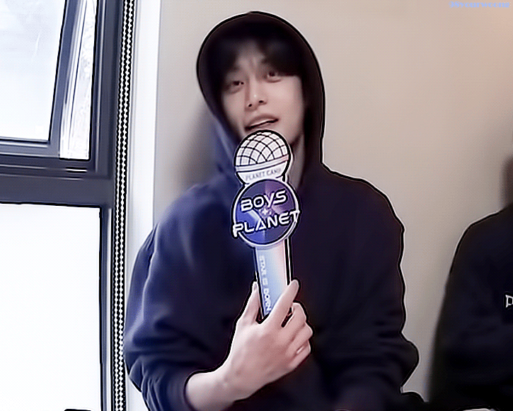 [잡담] 얘들아 모여봐 오늘 뜬 내추럴김지웅짤 정리해줄게 | 인스티즈