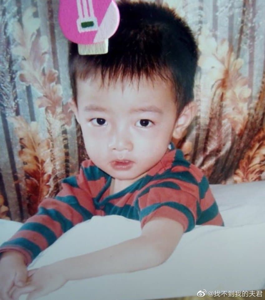 [잡담] 장하오 애기때 사진 원래 떴던거 이거임 이목구비 뚜렷 | 인스티즈