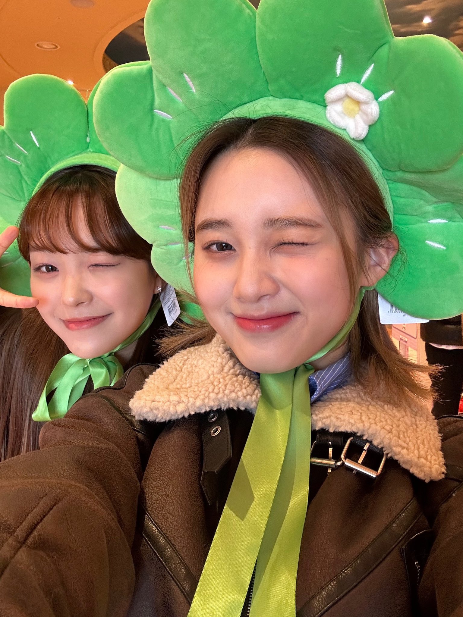 [잡담] 라잇썸 토끼즈 에버랜드가서 놀다 왔다고 사진 올려줬어! | 인스티즈