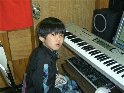 [잡담] 이환희 애기때 사진도 보고 갈 사람 ...? 👀 | 인스티즈