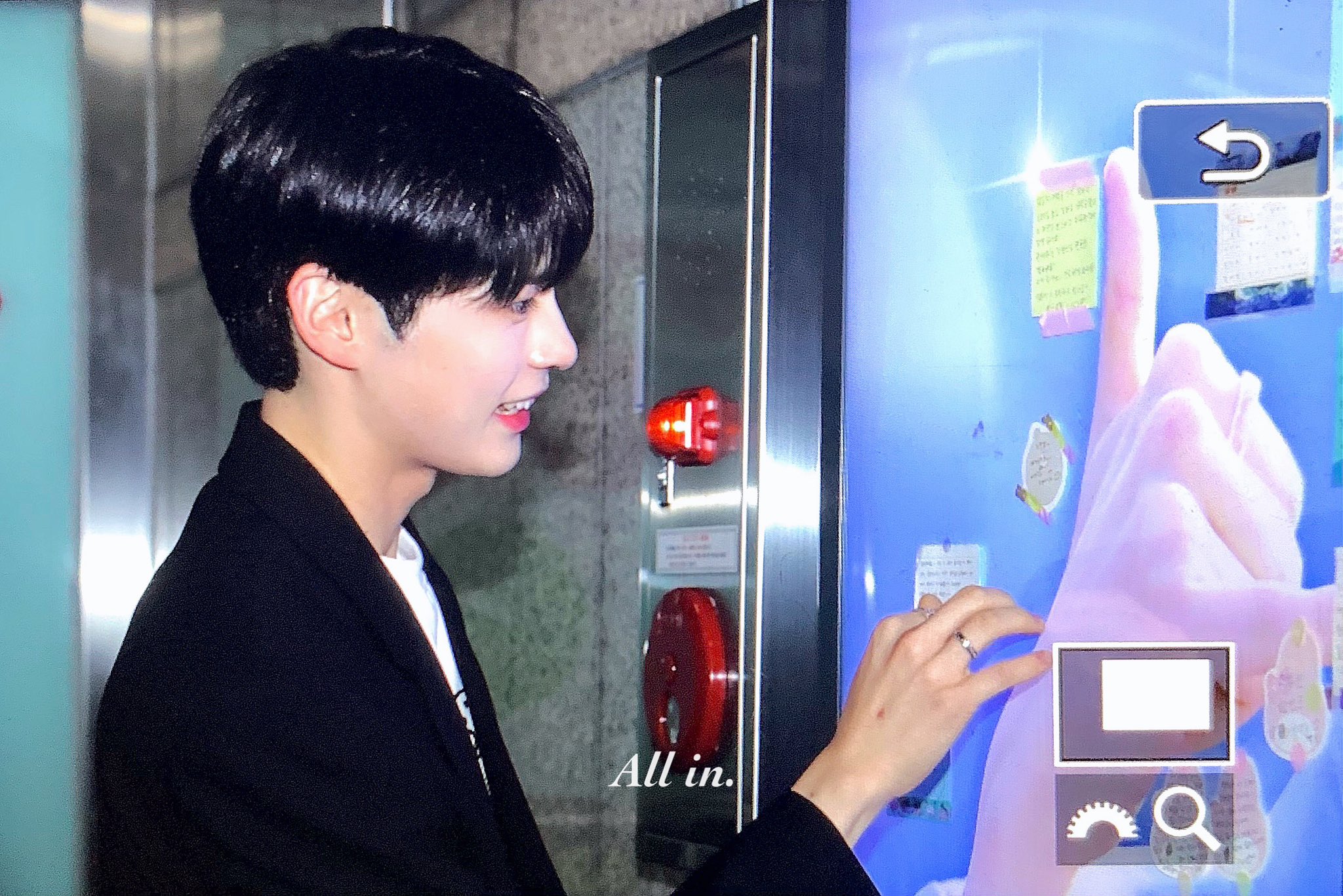 [잡담] 성한빈 오늘 사복이 한건했다 | 인스티즈