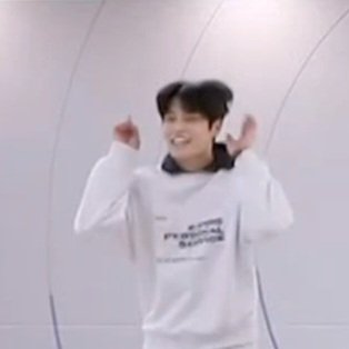 [잡담] 얘네가 같은 사람이래요오 | 인스티즈