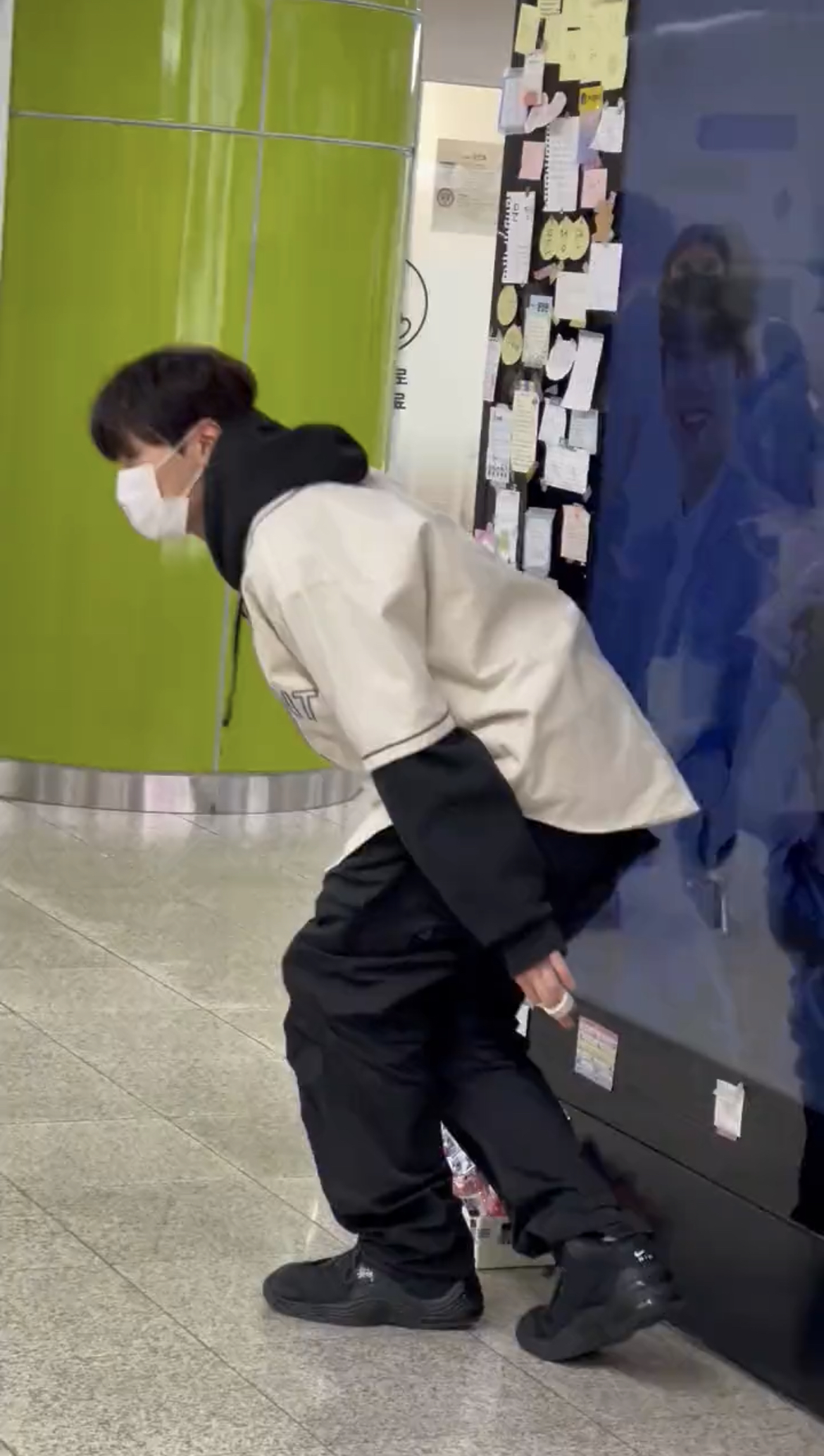 [잡담] 금준현 손에 마스킹테이프,, | 인스티즈