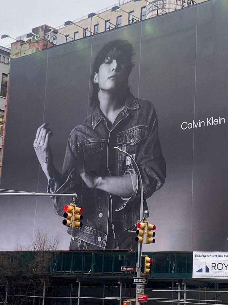 [잡담] 뉴욕에 이미 정국 캘빈광고 걸렸나봐 지린다!!!! | 인스티즈