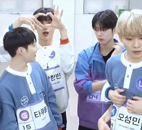 [잡담] 혹시 이 짤에서 오성민을 안고 있는 사람 누구야?? | 인스티즈