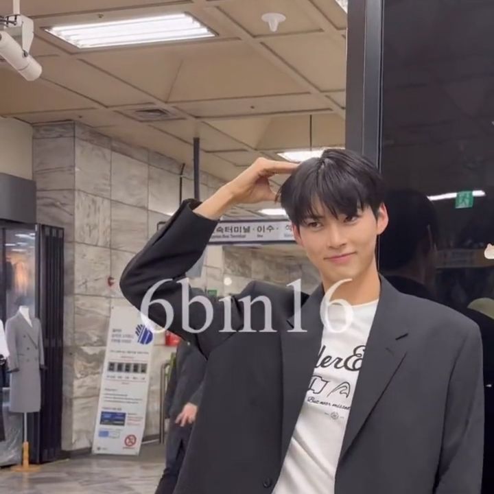 [잡담] 오늘 성한빈 이짤 약간 화보촬영 재질 아니니 | 인스티즈