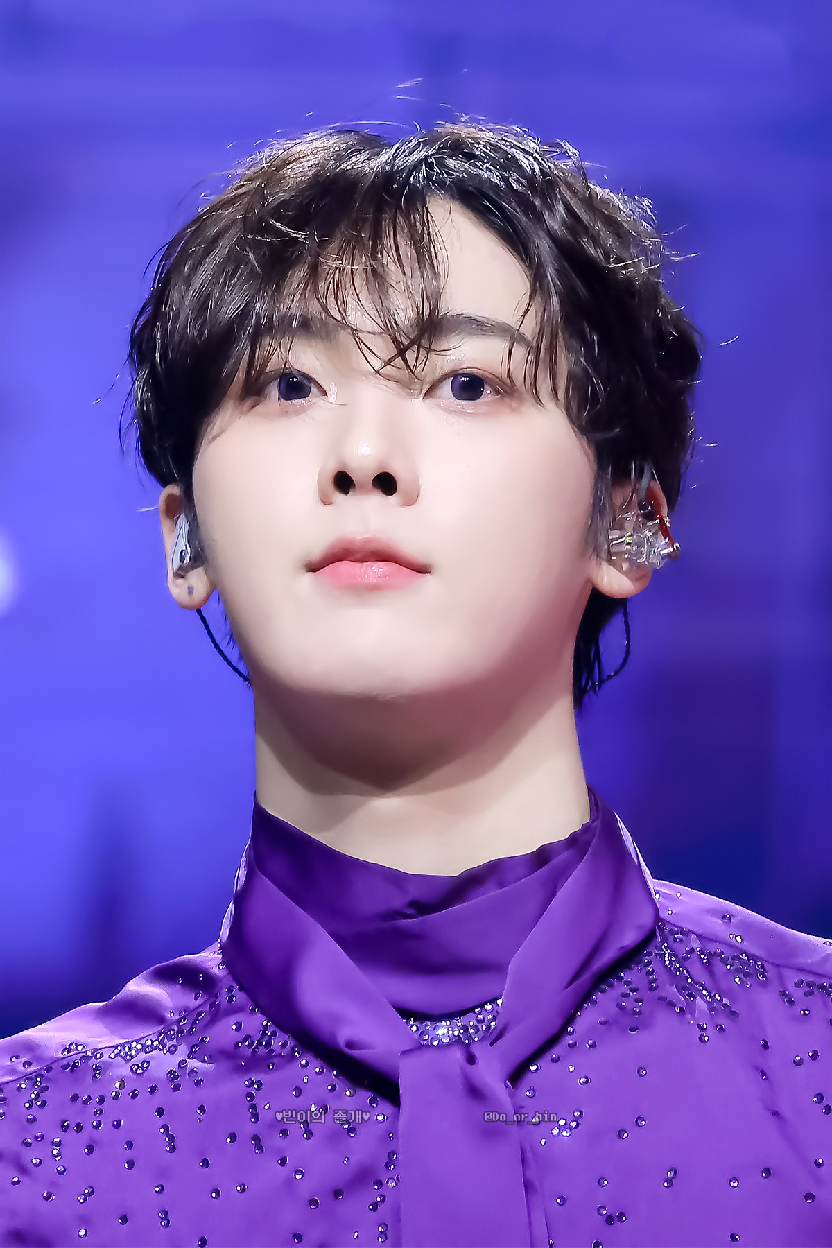 [잡담] 문빈 산하 팬콘 때 입었던 보라색 셔츠 진짜 뭔가 고자극임 - 인스티즈(instiz) 연예 카테고리