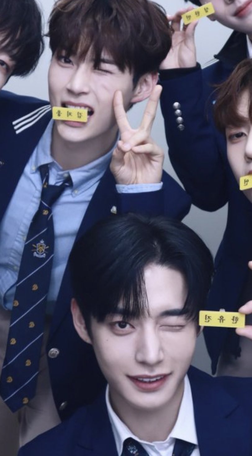 [잡담] 김지웅 성한빈 둘만 윙크하고 | 인스티즈