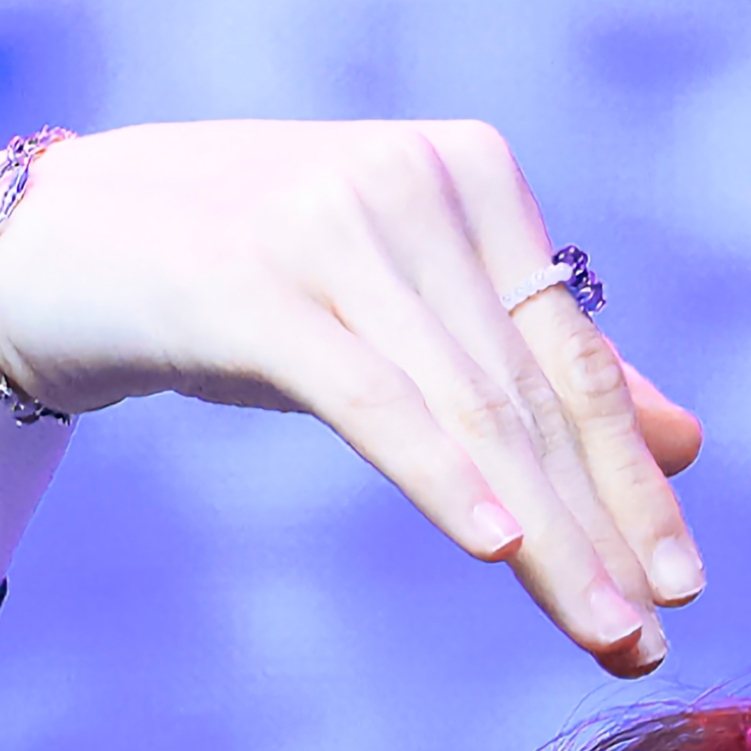 [잡담] 매튜 손도 이렇게 달라도 되는 거임???? | 인스티즈