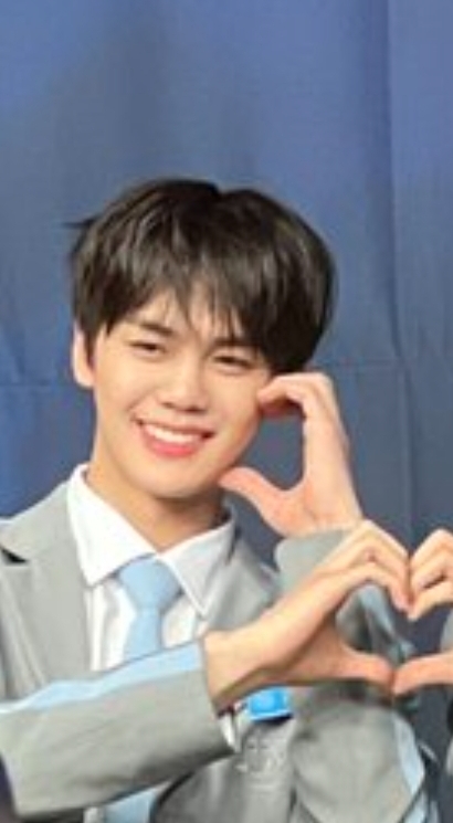 [잡담] 아 김규빈 얼굴이 진짜 아기 같음... | 인스티즈