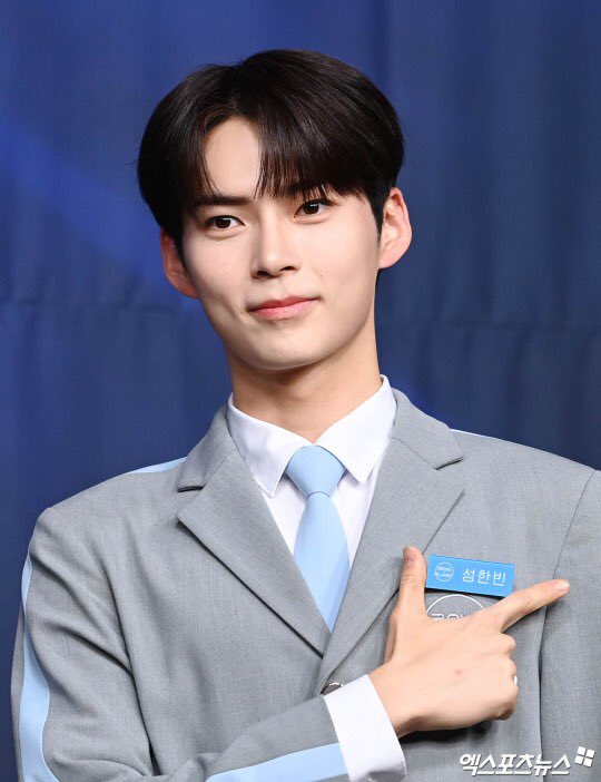 [잡담] 세마넴즈 명찰에 브이하는 거 너무 ㄱㅇㅇ | 인스티즈