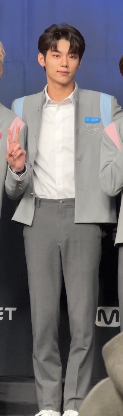 [잡담] 이정현 초반보다 몸이 더 커진 것 같지 않아? | 인스티즈