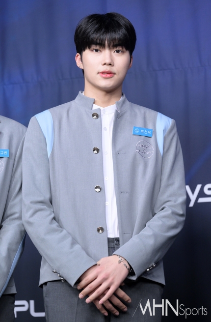 [잡담] 아 박건욱 새로 뜬 사진 진짜 기엽다 | 인스티즈