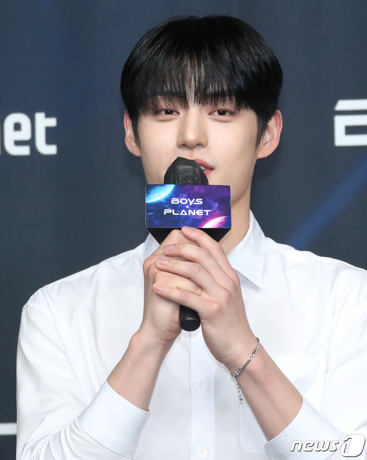 [잡담] 김지웅 팔찌 사진 | 인스티즈