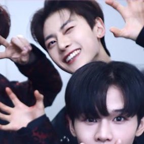 [잡담] 내가 좋아하눈 석매튜 필승각도 필승표정 | 인스티즈