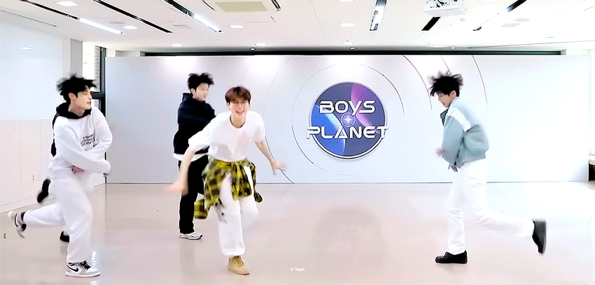 [잡담] 자고 일어났더니 세마넴 인생네컷 떠 있는 상상 | 인스티즈