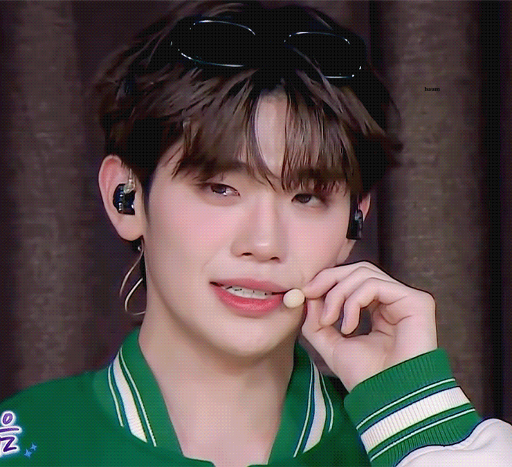 [잡담] 파이널에 김태래 데뷔조로 불려서 눈물 흘리는거 내가 꼭 본다.. | 인스티즈