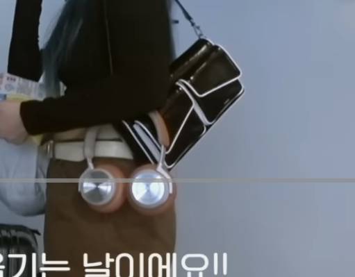 이 가방 어디껀지 아는익..! | 인스티즈