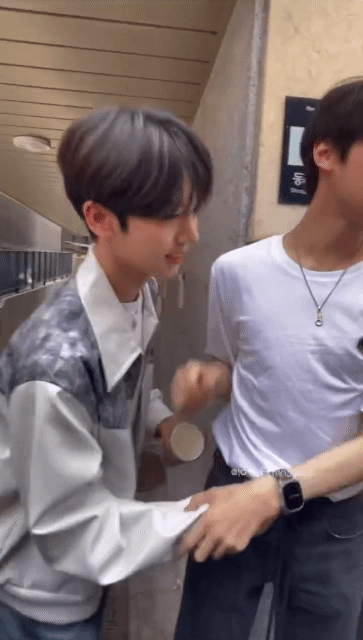 [잡담] 열시미 줏었는데 왜 움직이질 않니... | 인스티즈