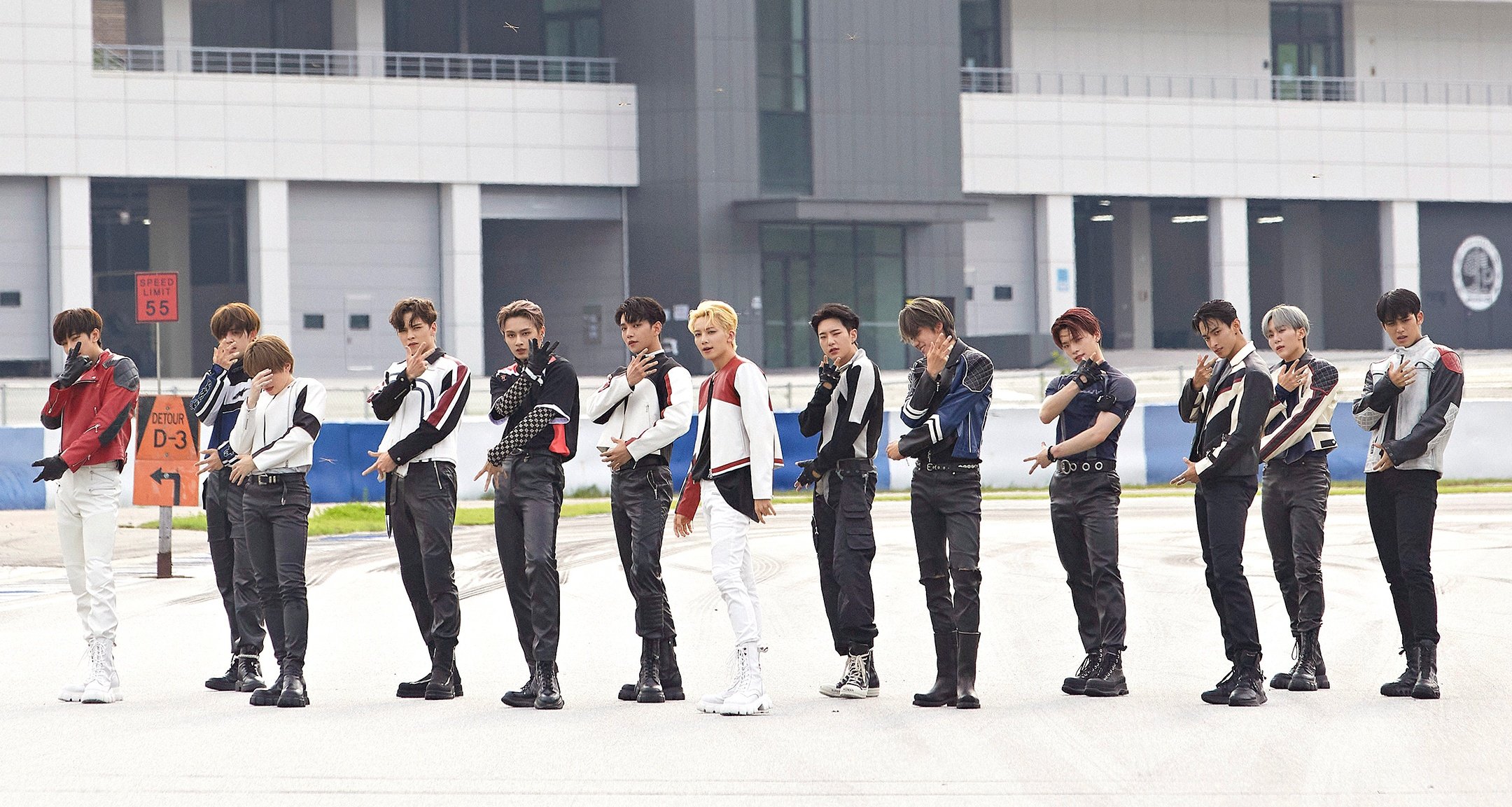[잡담] 세븐틴 애니원 스페셜 영상 착장 - 인스티즈(instiz) 연예 카테고리