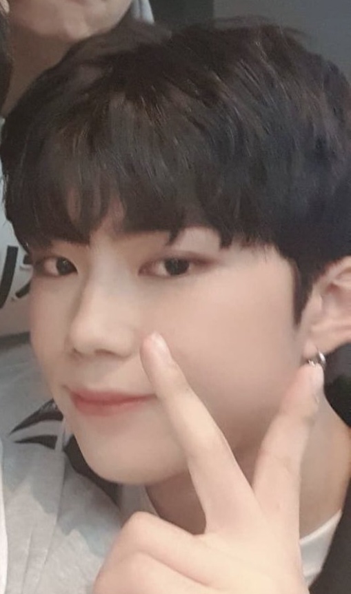 [잡담] 박건욱은 자기 부리 귀여운 거 아는구나? | 인스티즈