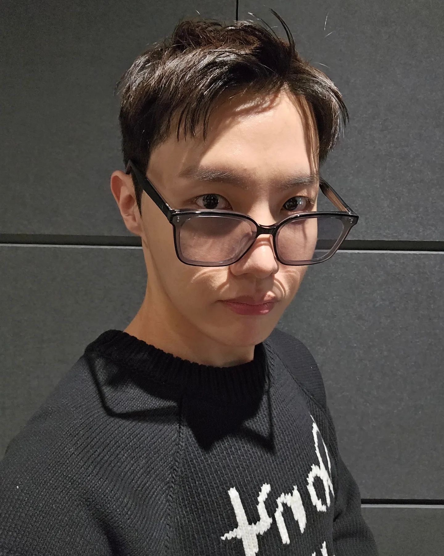 [잡담] 제이홉 짧머 처음 보는데 | 인스티즈