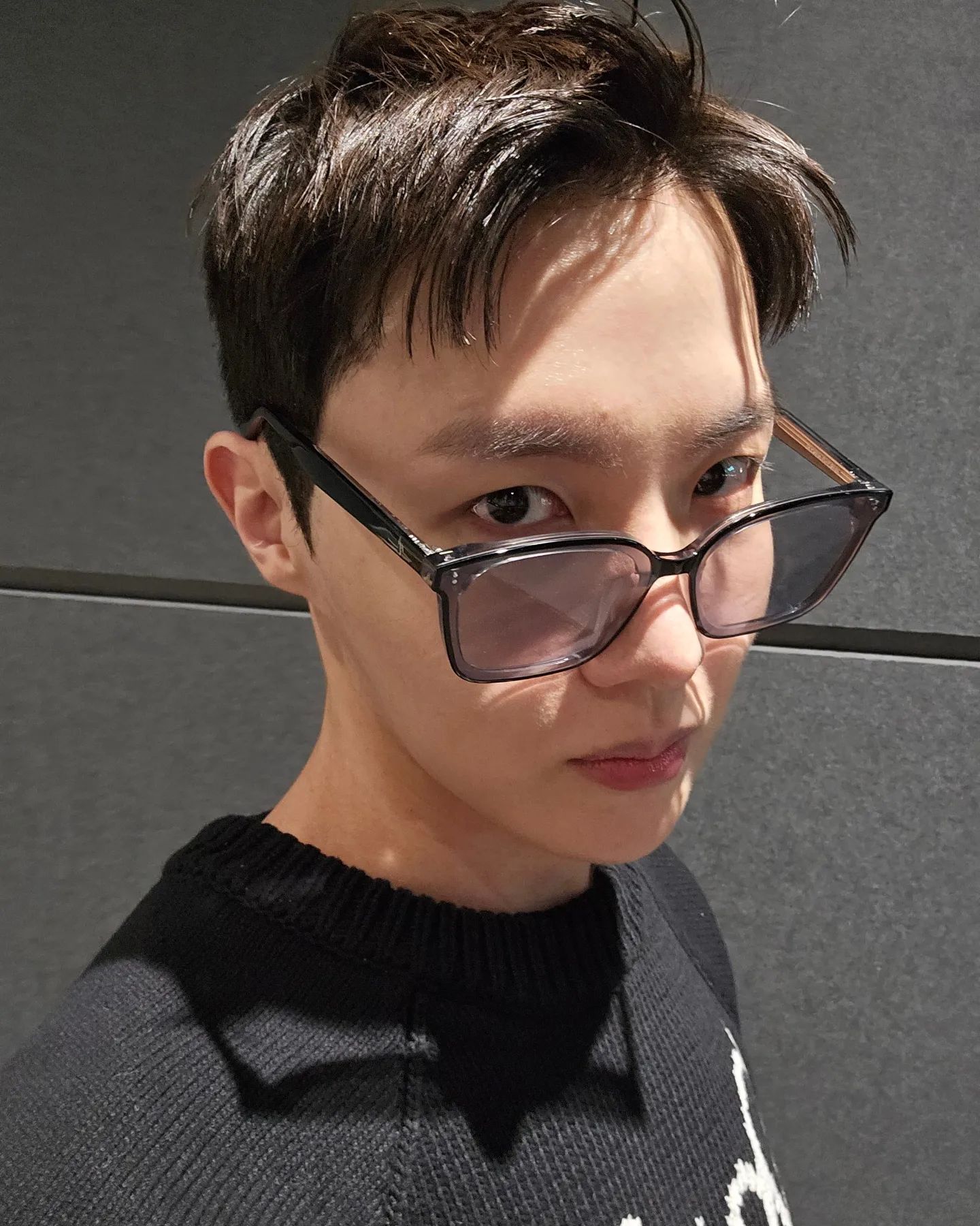 [잡담] 제이홉 짧머 처음 보는데 | 인스티즈