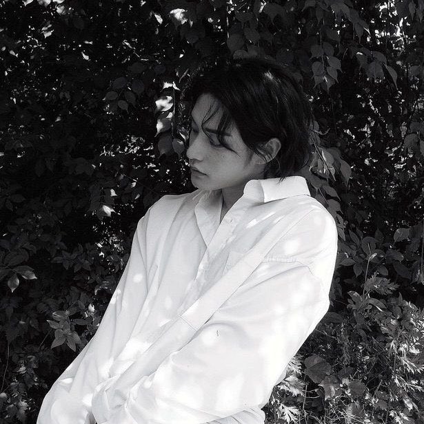 [잡담] 김지웅 장발.. 진짜 개좋다... 개안하는 기분 | 인스티즈