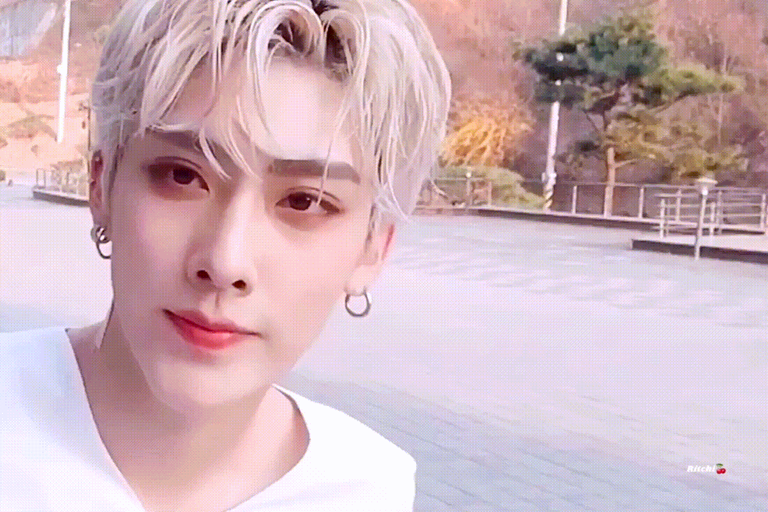 [잡담] 얘 데뷔하면 비주얼에 끼워줘... | 인스티즈