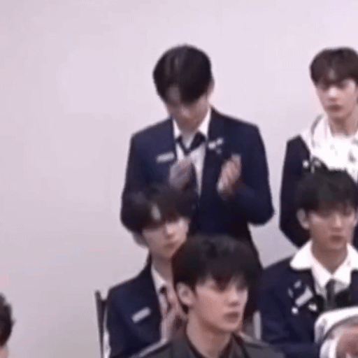 [잡담] 한유진 김지웅 이짤 웃기다 | 인스티즈