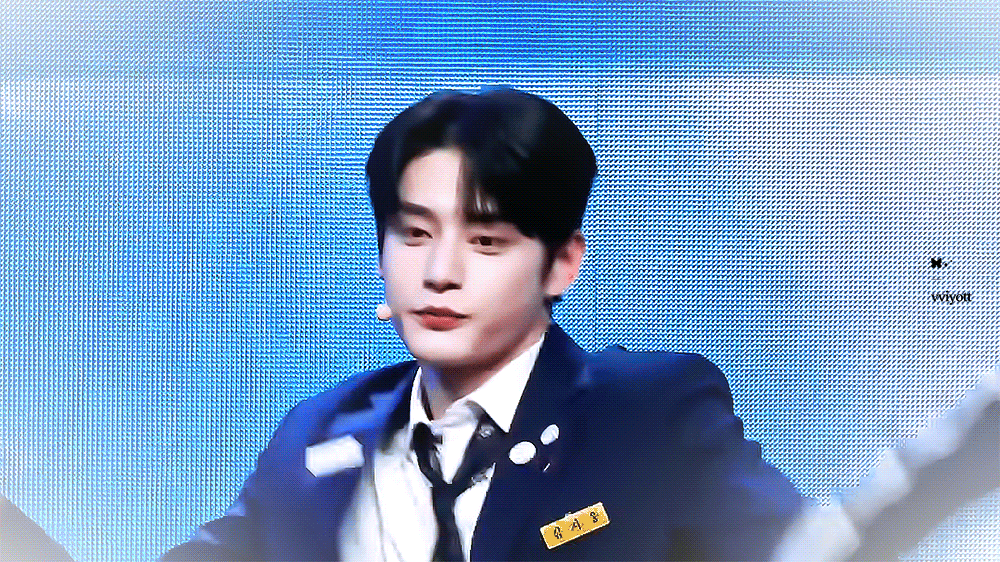 [잡담] 김지웅이 댕댕이로 보여?? | 인스티즈