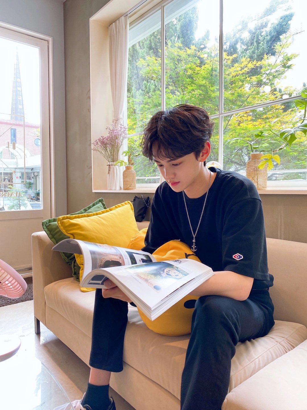 [잡담] 김규빈은 데뷔전인데도 사복센스 벌써 이정도면 | 인스티즈