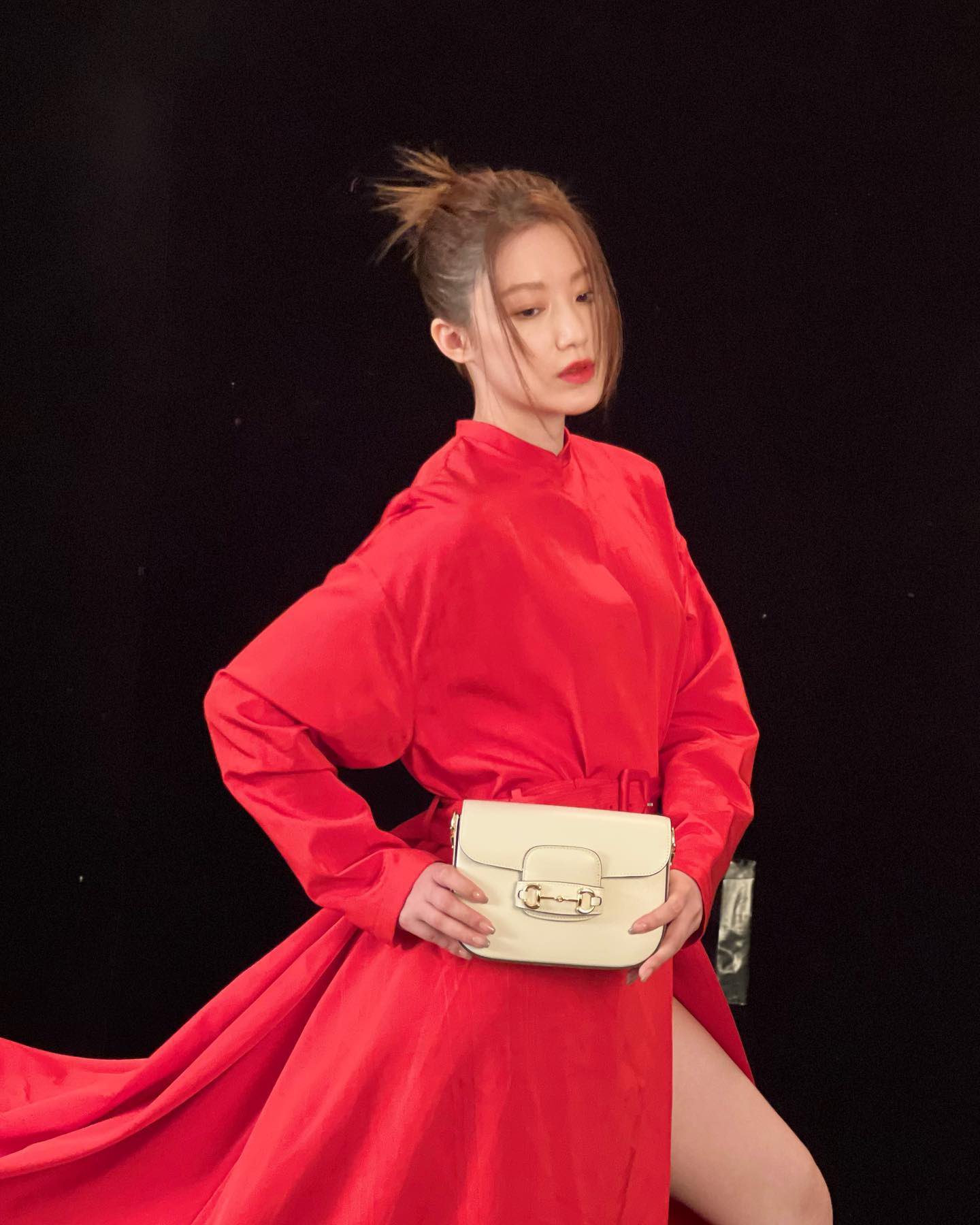 [잡담] 슈화 인스타랑 웨이보에 풀어준 화보촬영때 사진 | 인스티즈