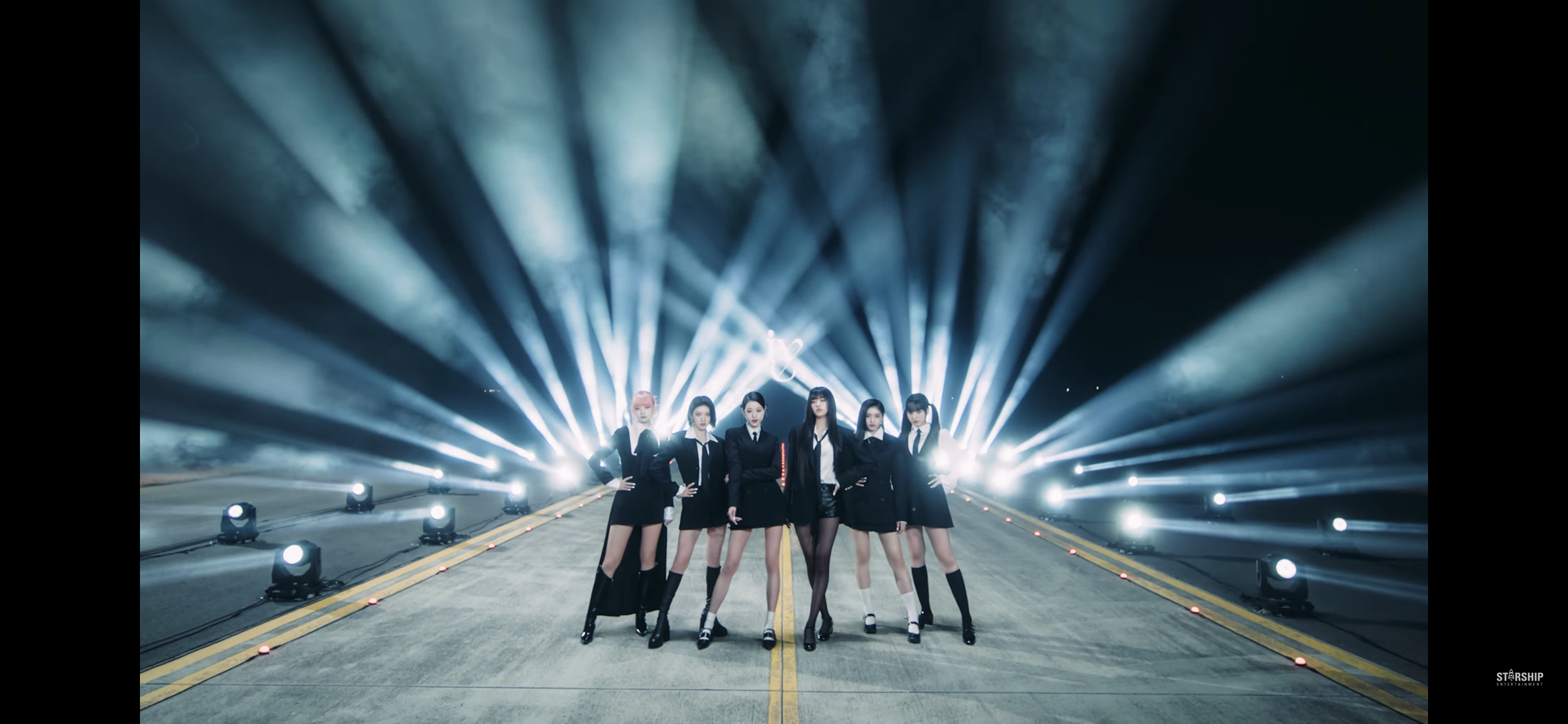 [잡담] 아이브 뮤비 모든 부분이 예쁜데 특히 이부분에서 충격먹음 | 인스티즈