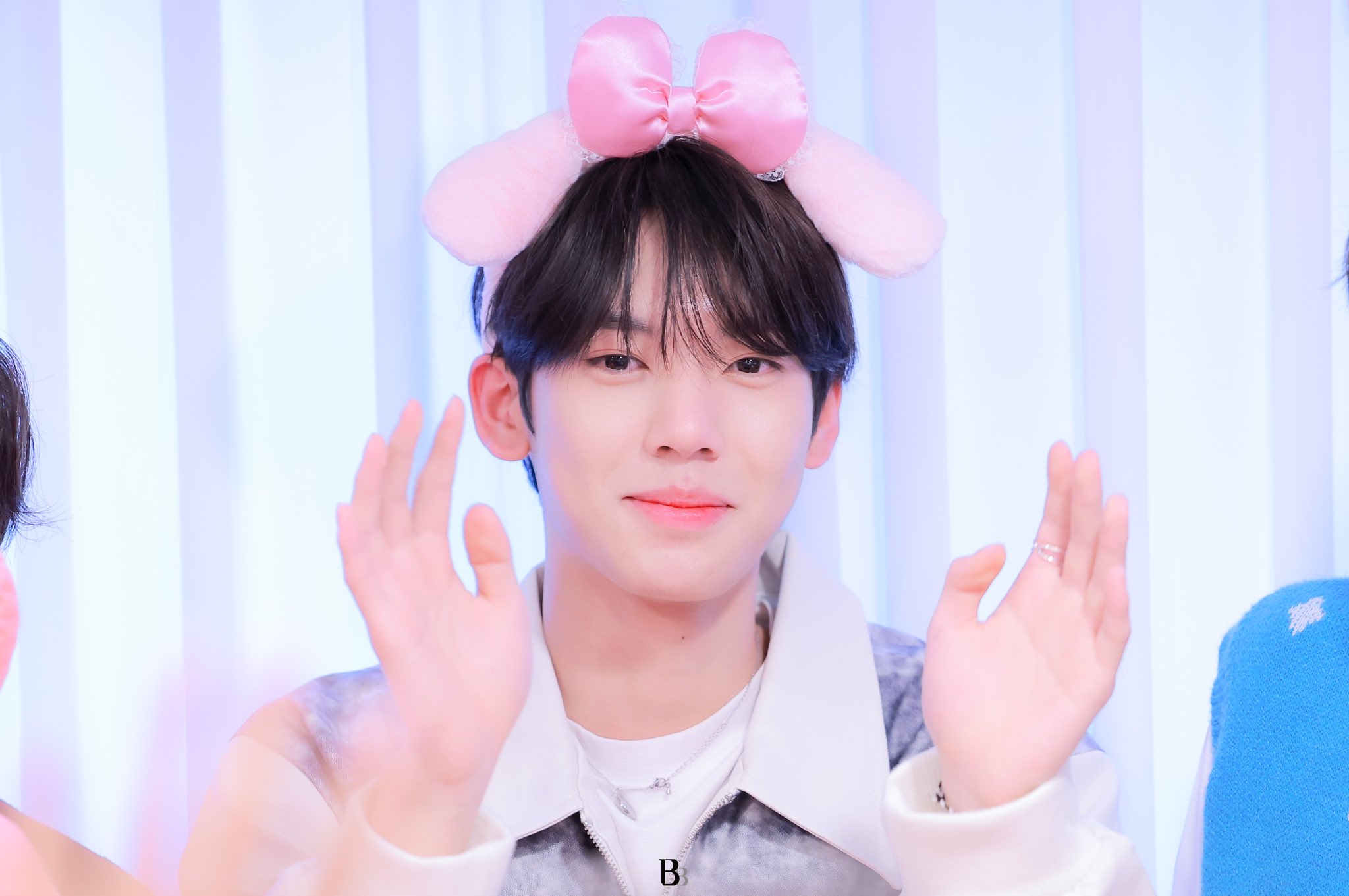 [잡담] 한유진 확신의 마이멜로디 사진 모아모아 🐰🎀 | 인스티즈