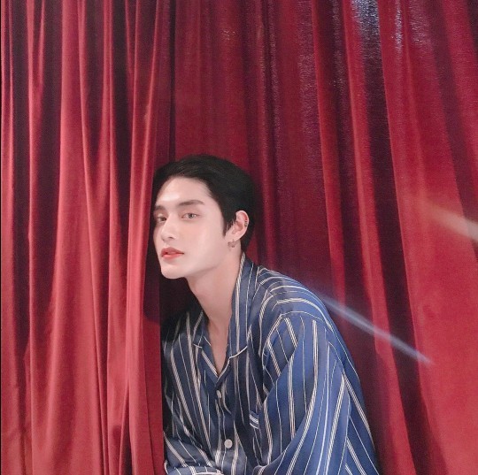 [잡담] 완깐잠옷 김지웅 = 고자극 | 인스티즈