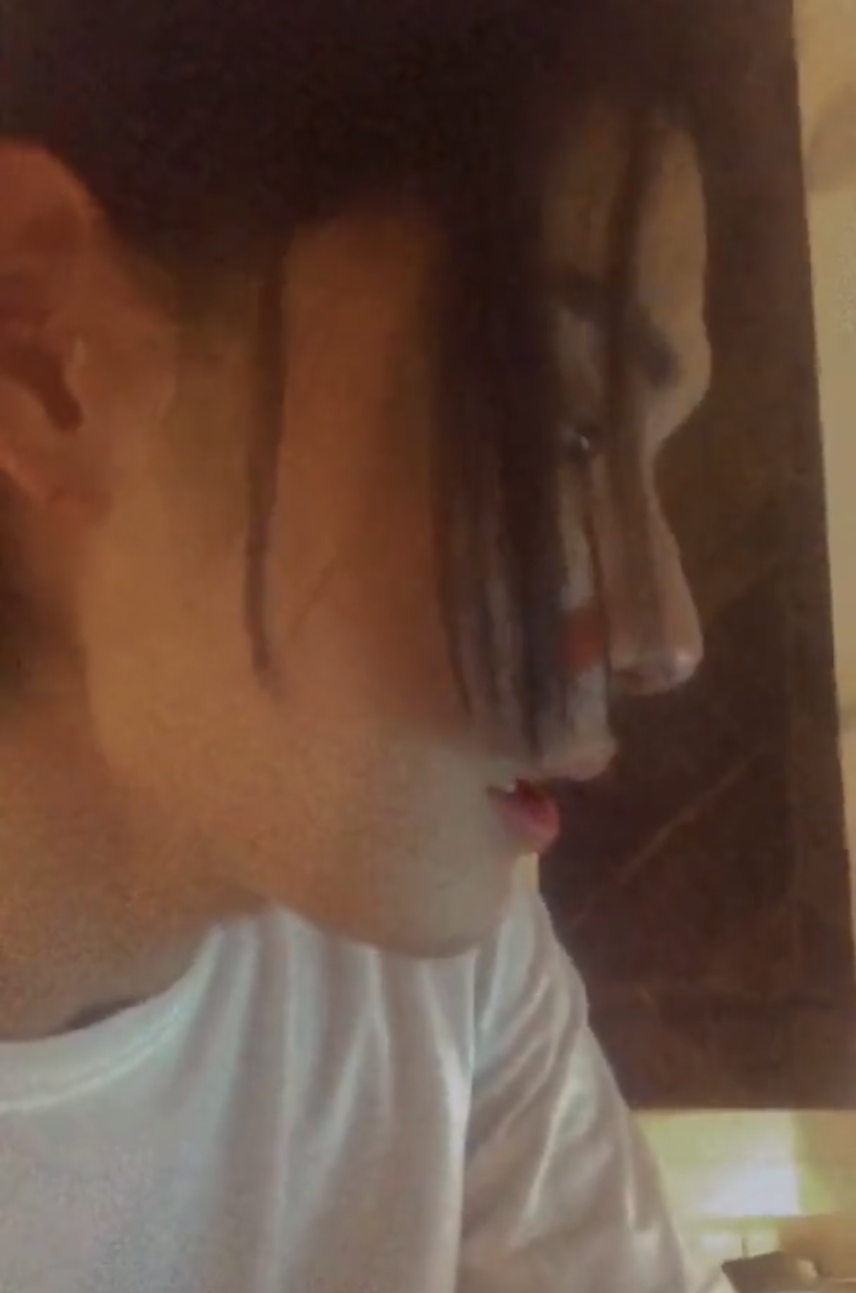 [잡담] 내가 환장하는 김지웅 얼굴은 옆태라고 생각함.. | 인스티즈