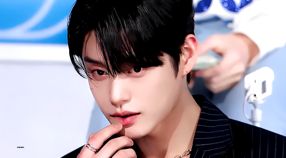 [잡담] 응 김지웅 데뷔해 | 인스티즈