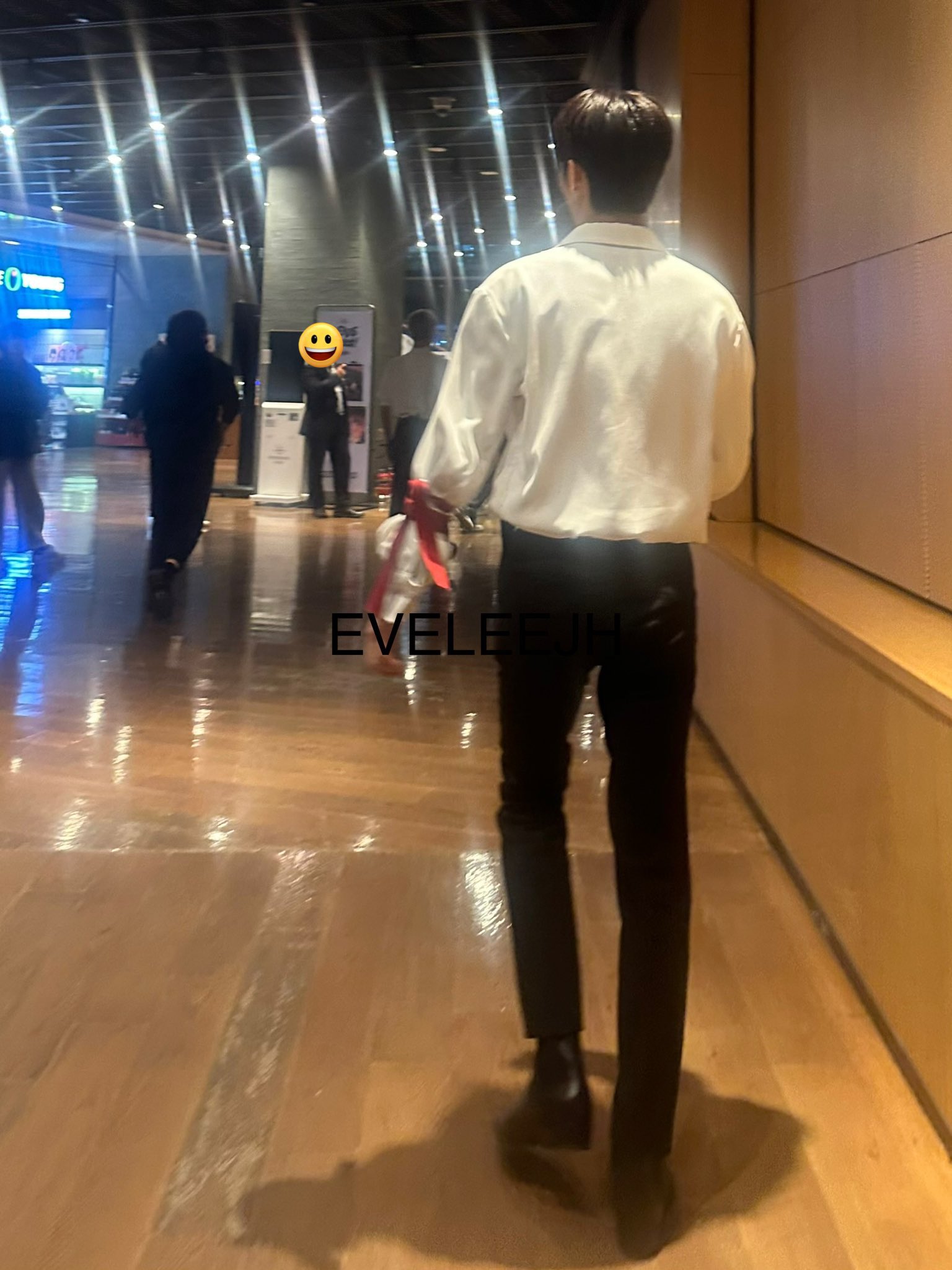 [잡담] 이정현 평생 이렇게 입고 다니면 좋겟음 | 인스티즈